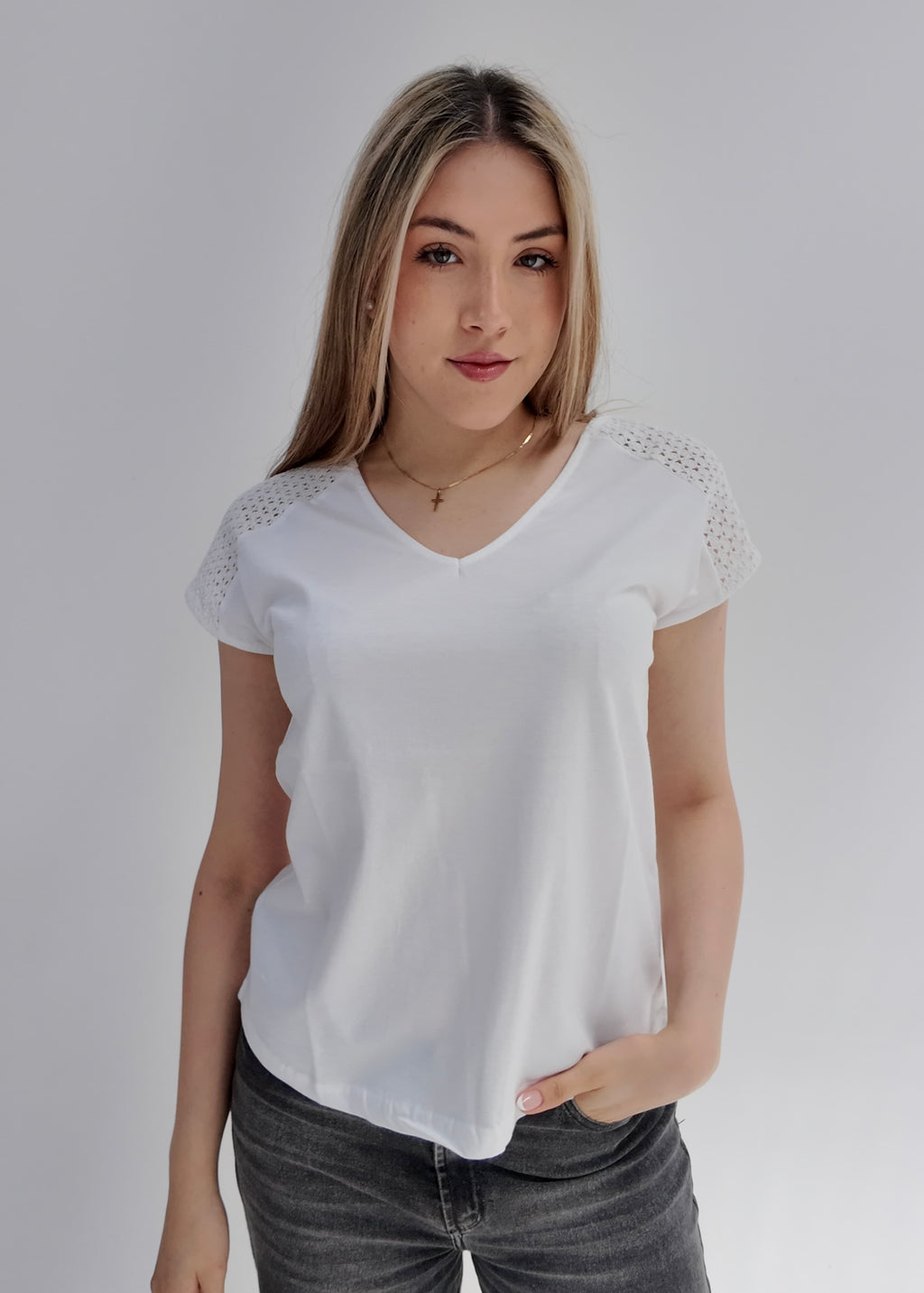 Remera White Lace