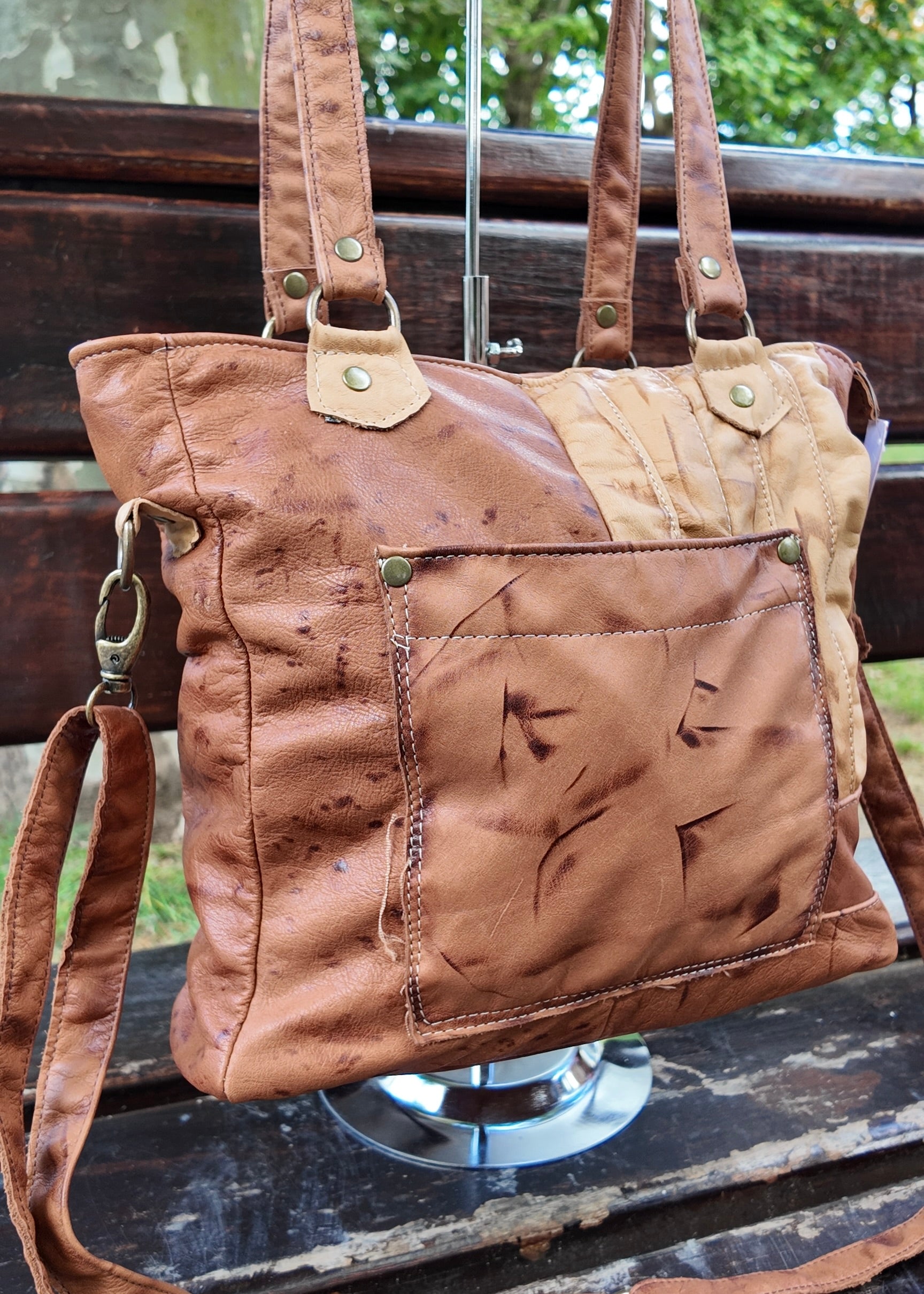 Cartera de cuero Emira