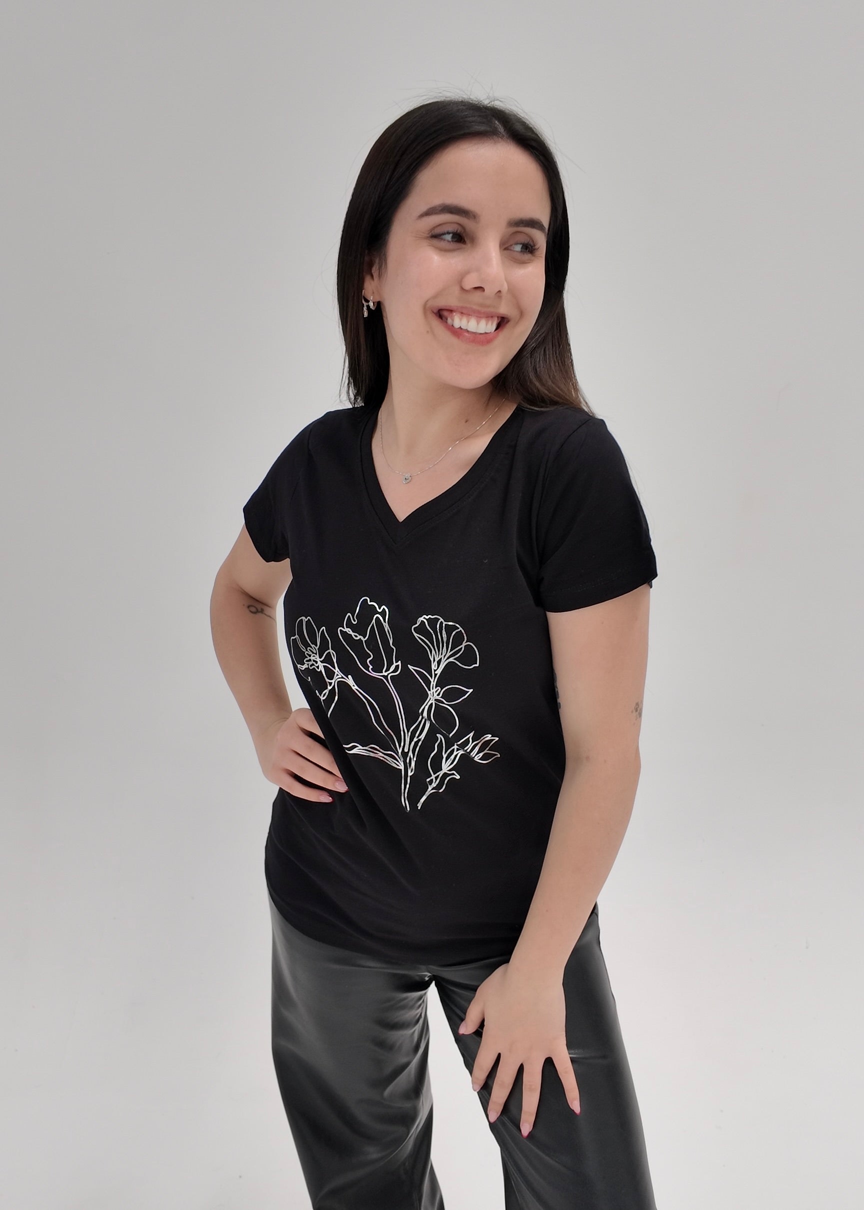 Remera Line Flowers