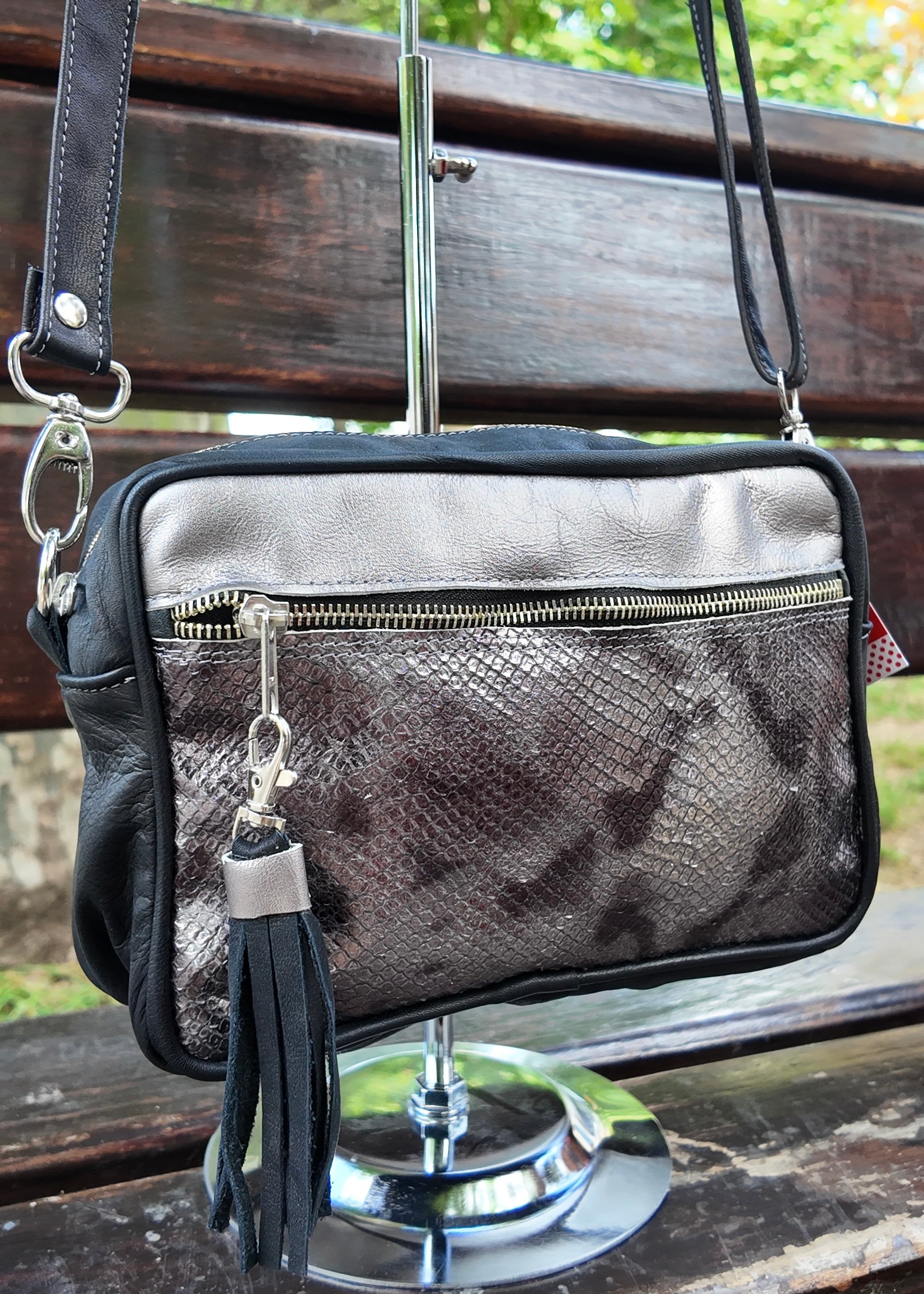 Cartera de cuero Aura