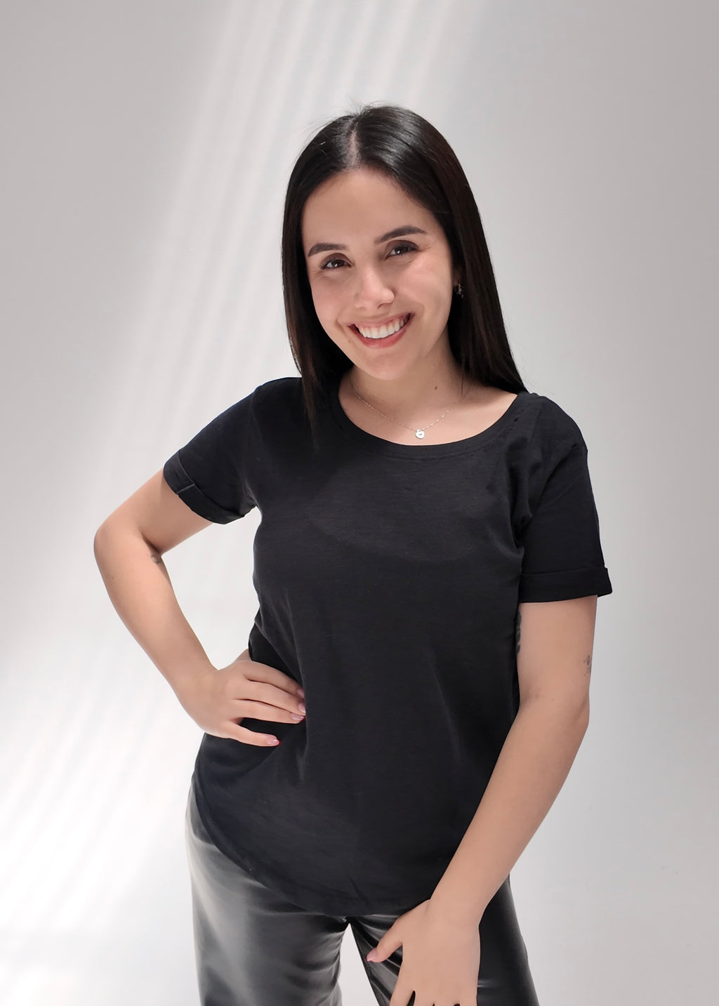 Remera Black Basic
