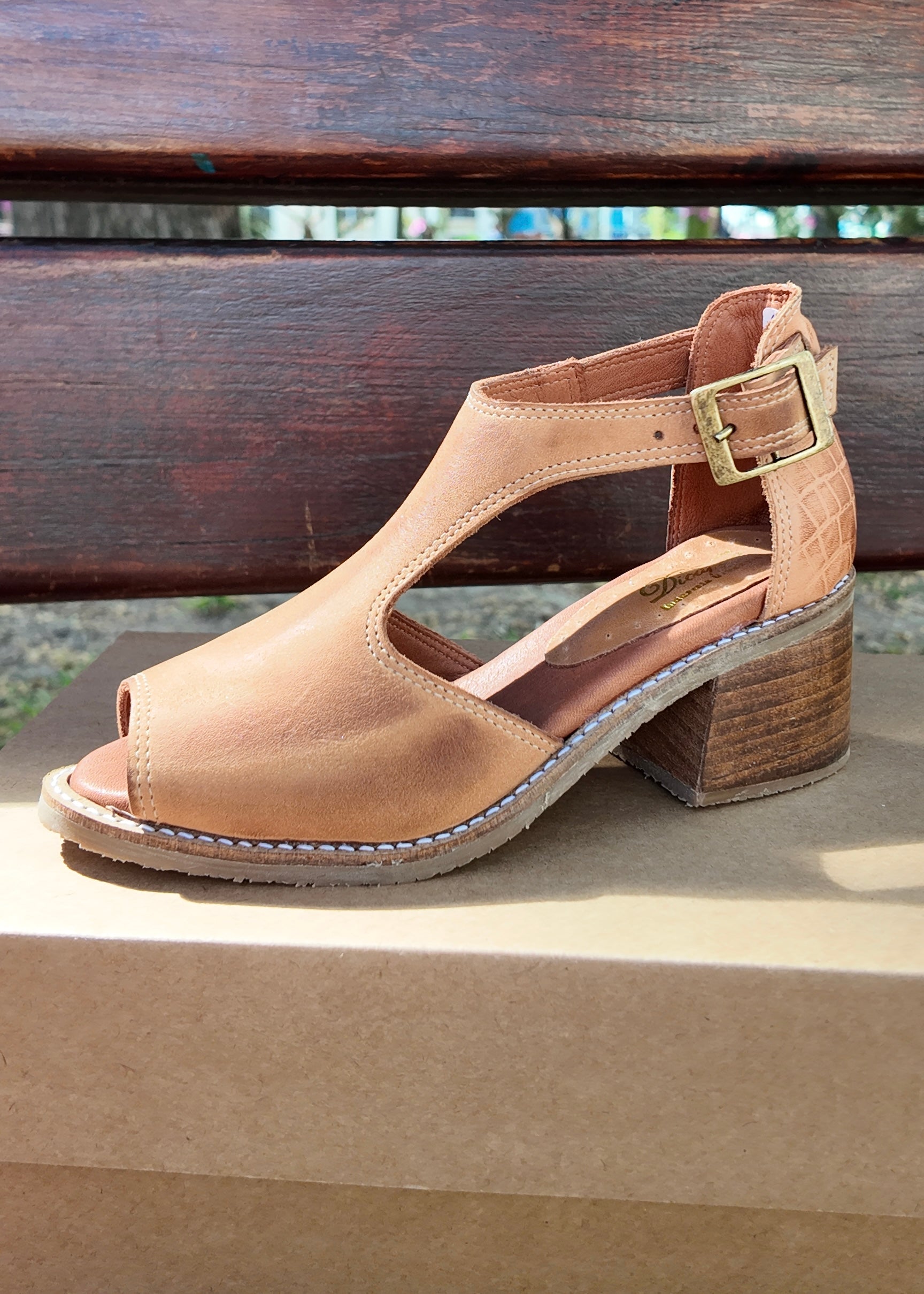 Sandalia Mia Beige