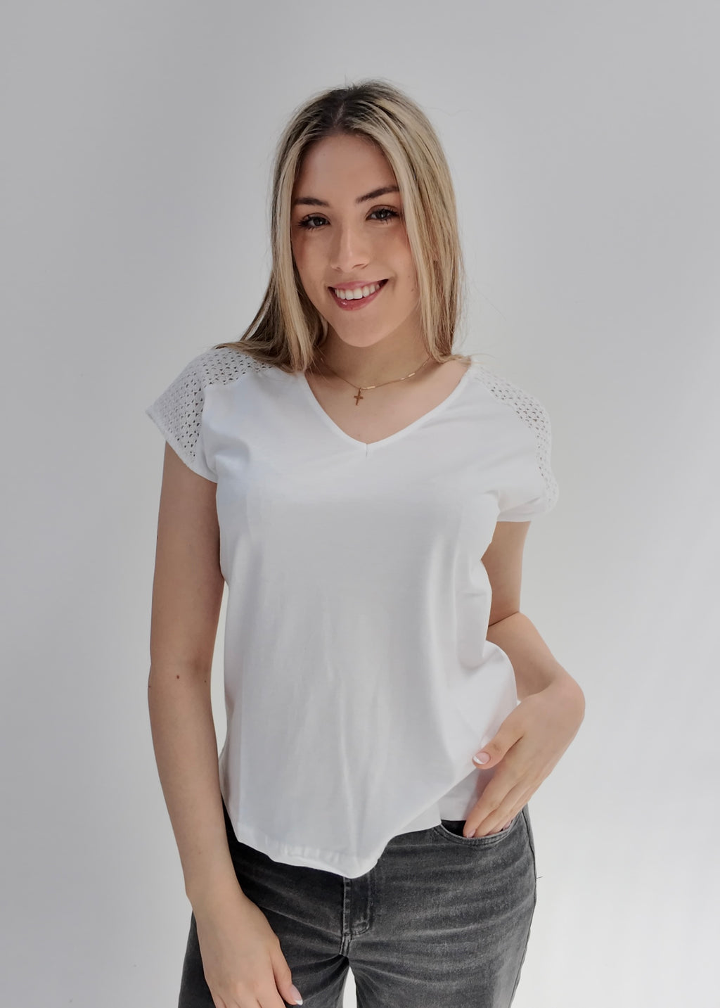 Remera White Lace