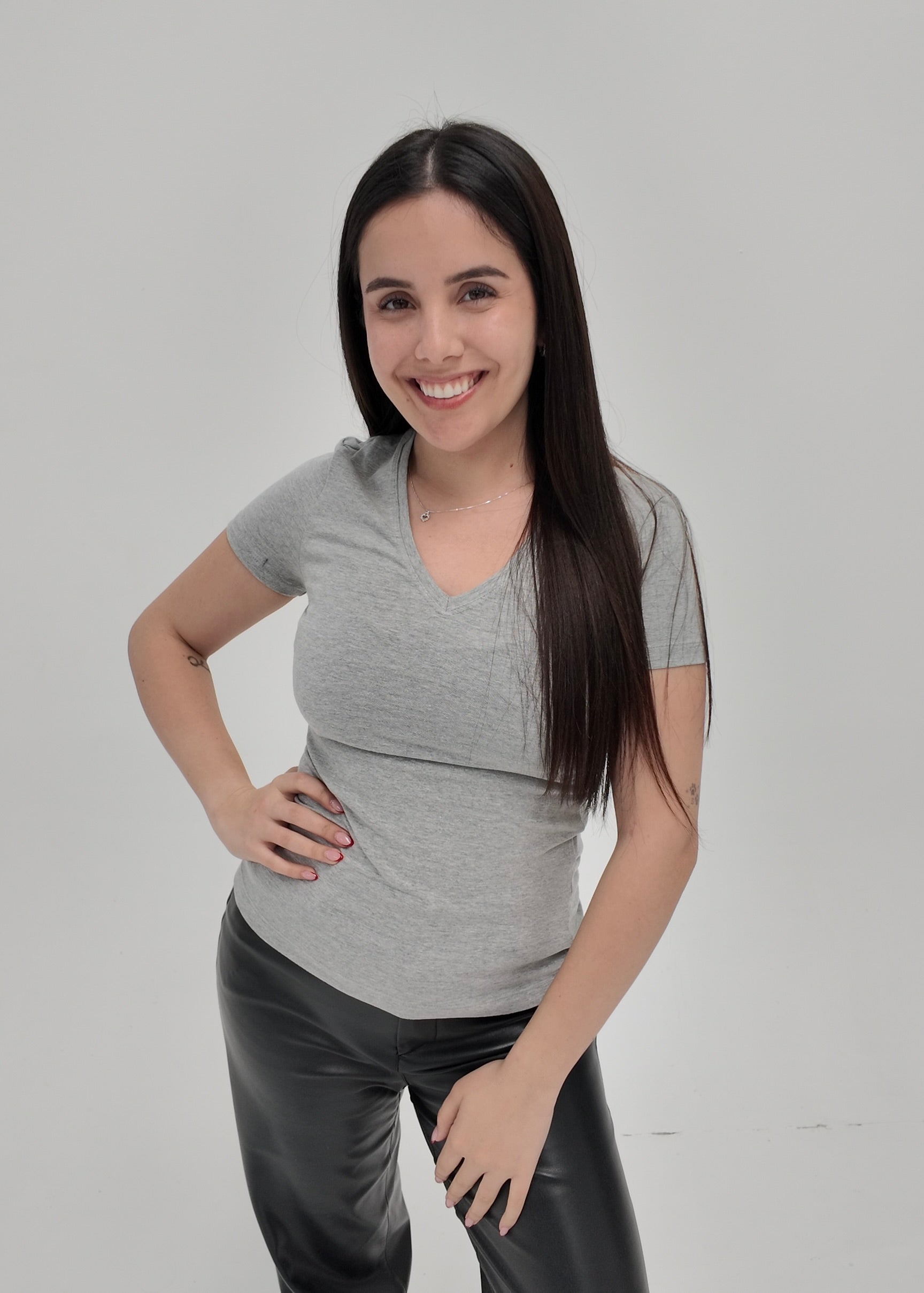 Remera Hering Escote V