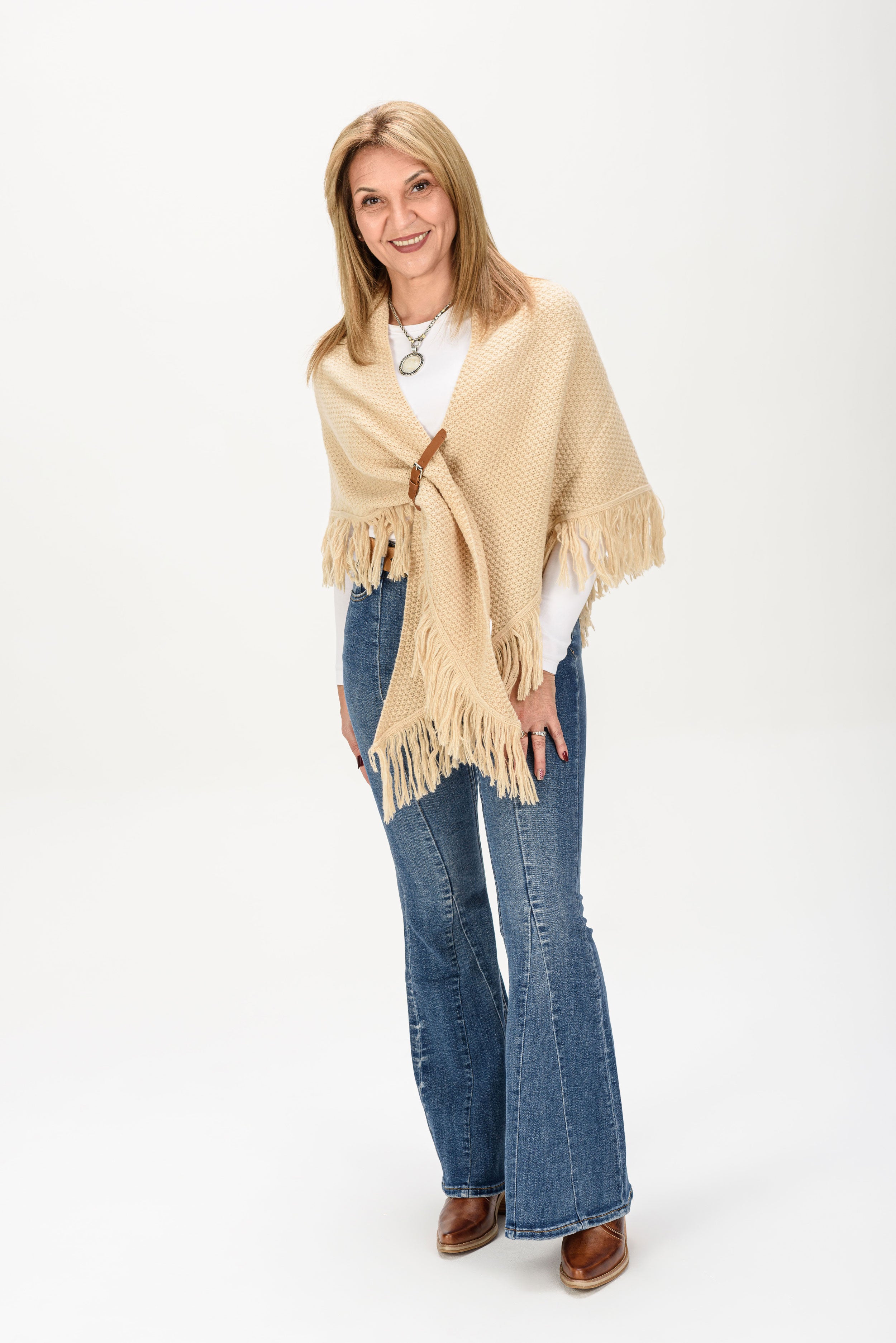 Poncho Julia