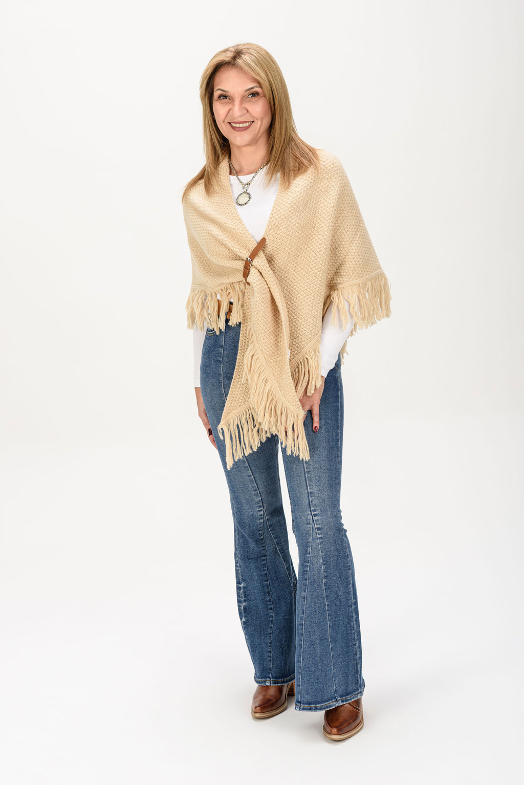 Poncho Julia