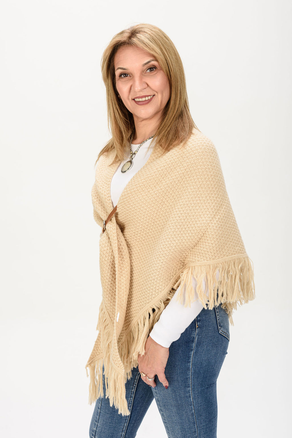 Poncho Julia